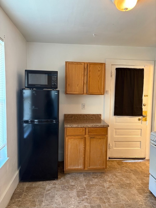 Photo - 910 Rood Ave