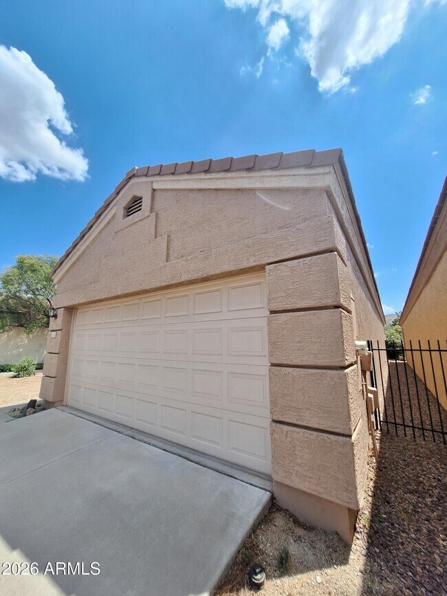 Photo - 3307 E Fremont Rd