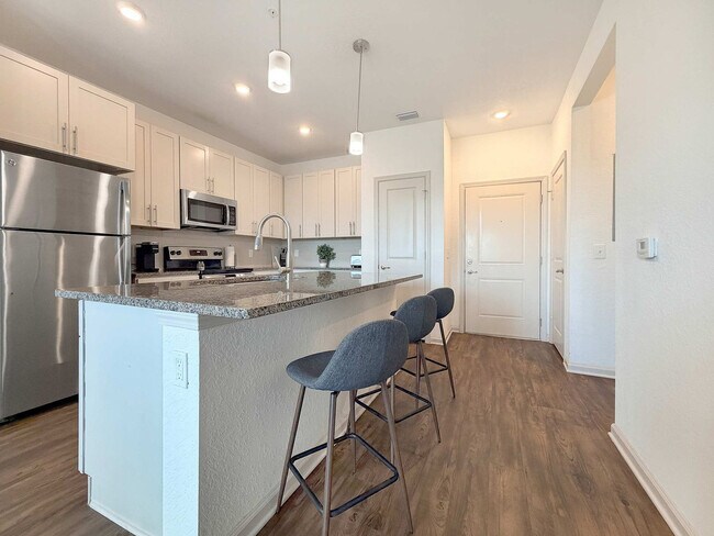 Photo - 1515 Flournoy Lp Unit SI ID1511622P