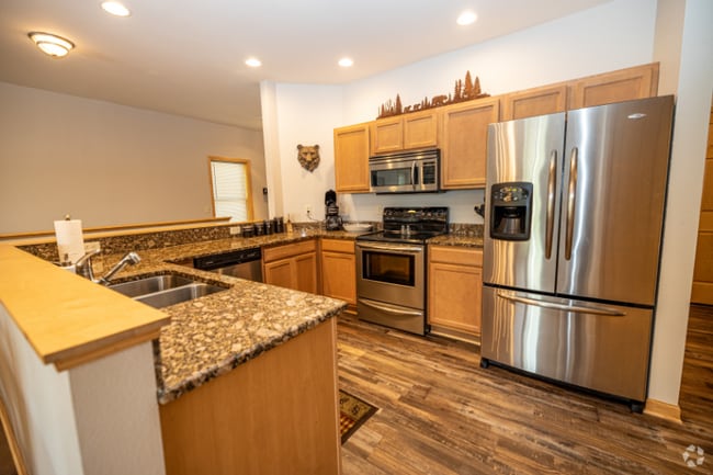 Building Photo - 9811 Deer Trail Rd Rental