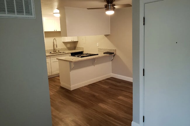 Photo - 2300-2306 G St