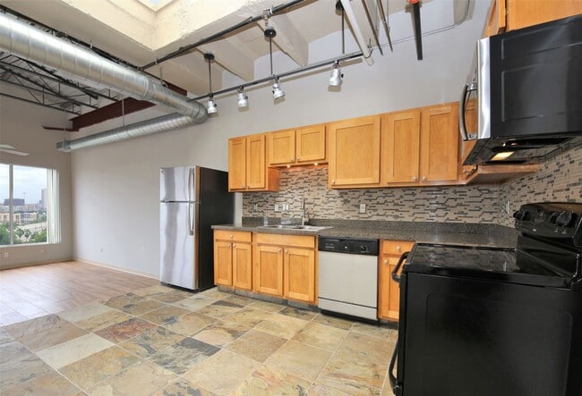 Building Photo - 230 W Alabama St Unit 1105 Rental