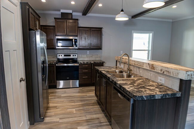 Photo - 10401 Amity Ave