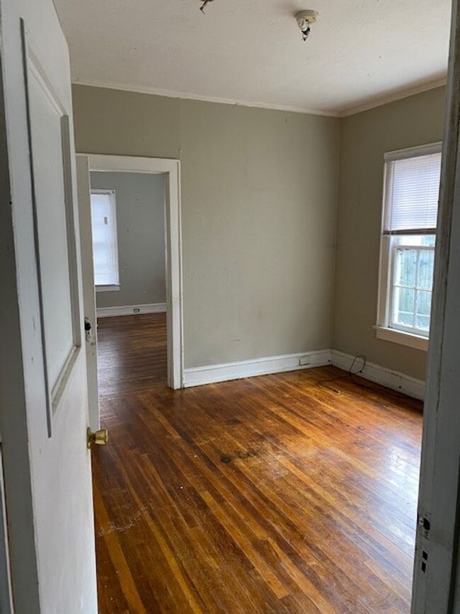 Photo - 6111 Lexington-