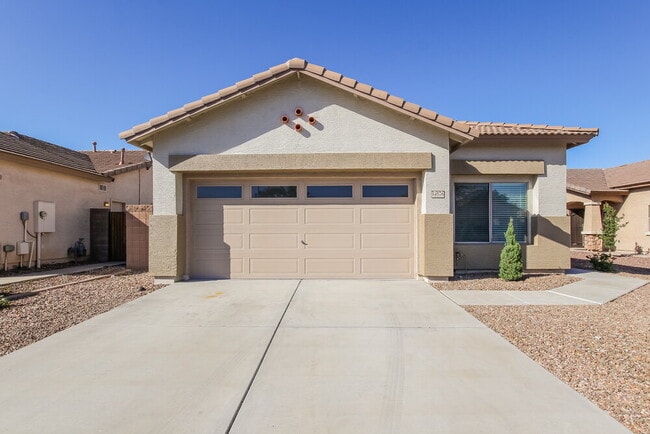 Building Photo - 14576 W Gelding Dr