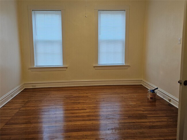 Photo - 3807 Potomac St