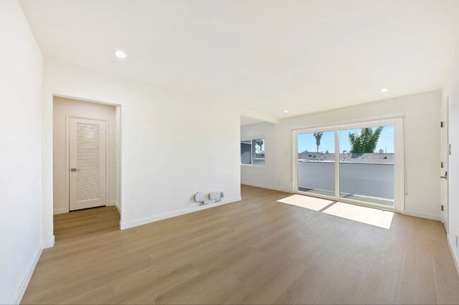 Photo - Empire at San Vicente