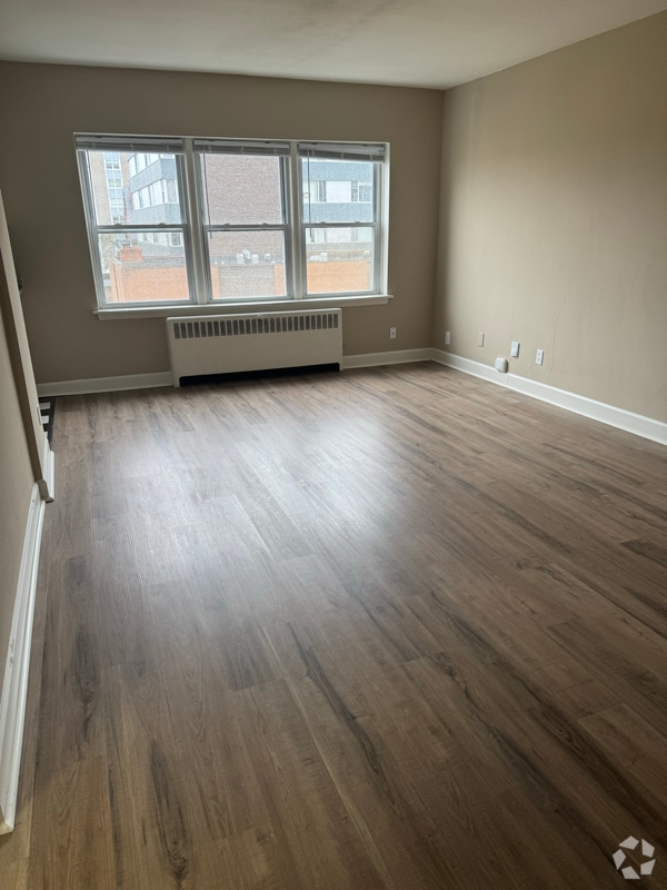Building Photo - 1653 N Prospect Ave Unit 410 Rental