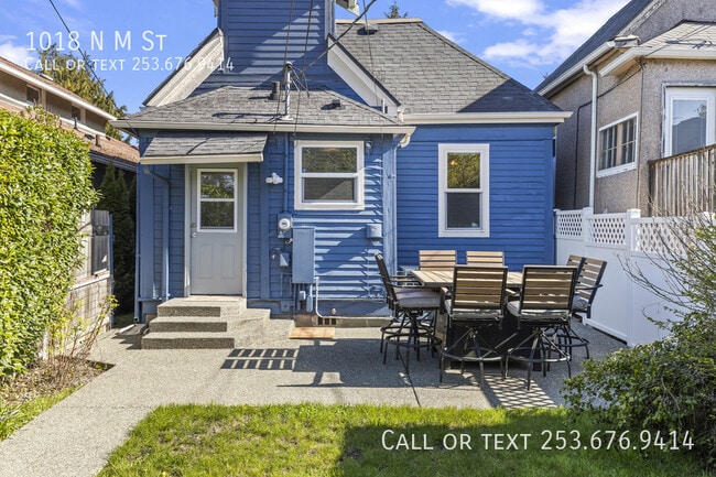 Building Photo - 1018 N M St