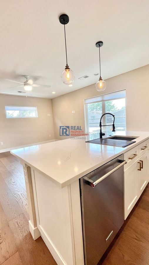 Photo - 127 1/2 S Pennsylvania St-