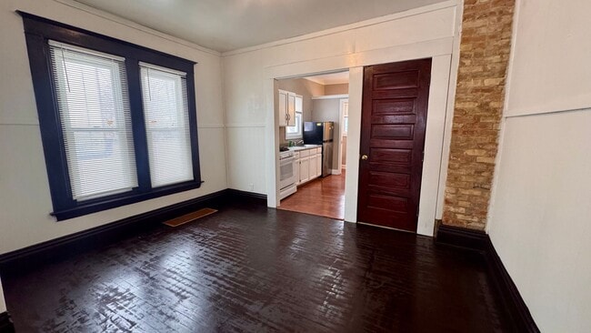 Photo - 633 Livingston Ave NE Unidad South