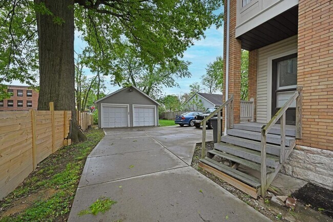 Photo - 2127 Slane Ave Unit 2127-1