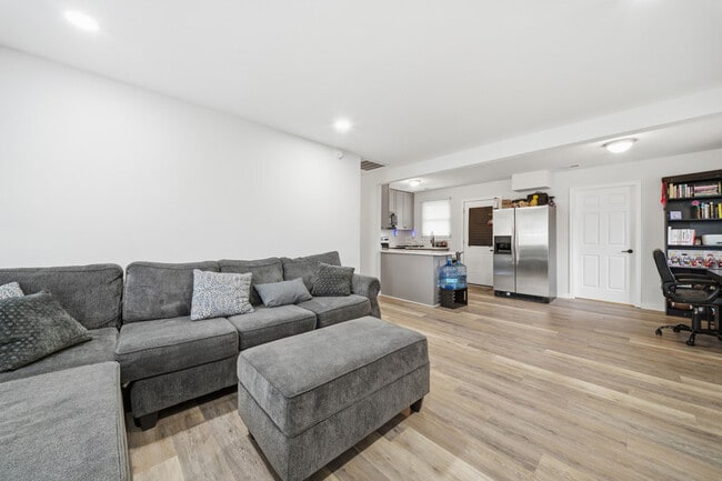 Photo - 913 Dandridge Dr