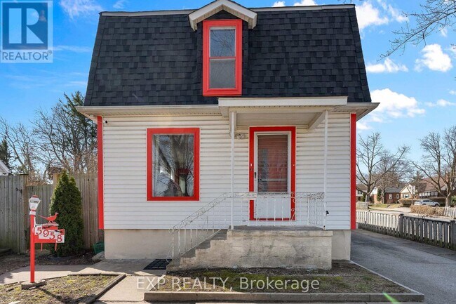 Photo - 5958 Summer St