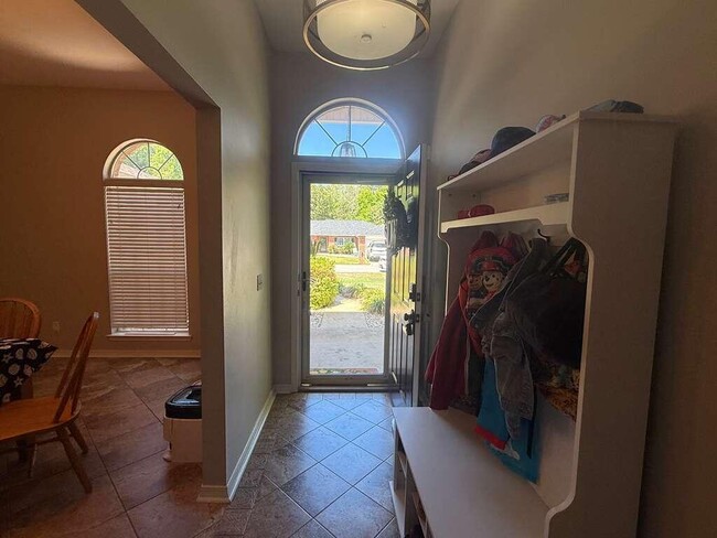 Photo - 4216 Shadow Ln