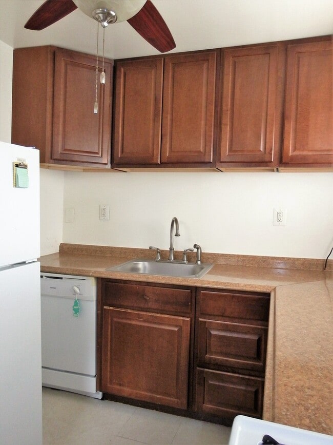Photo - 1018 E 36th St Unit 1018 E 36th st #1