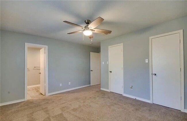 Photo - 4001 Double Oak Ln