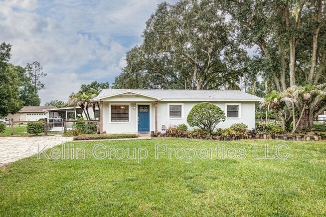 Building Photo - 2220 Mini Ranch Rd