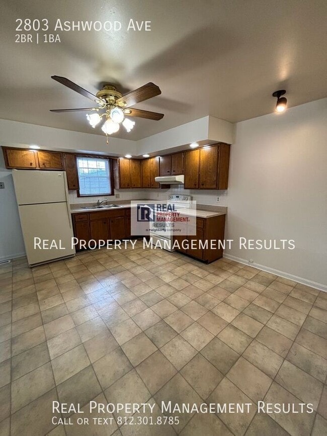 Photo - 2803 Ashwood Ave