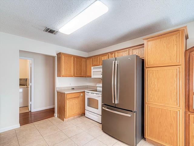 Photo - 809 Birkhill Trail