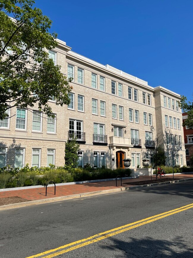 Photo - 300 8th St NE Unidad 306