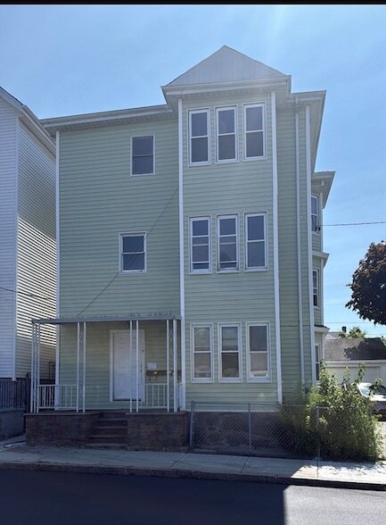 Building Photo - 119 Robeson St Unit 2