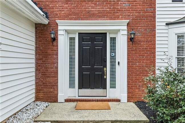 Photo - 52 Bridle Ln