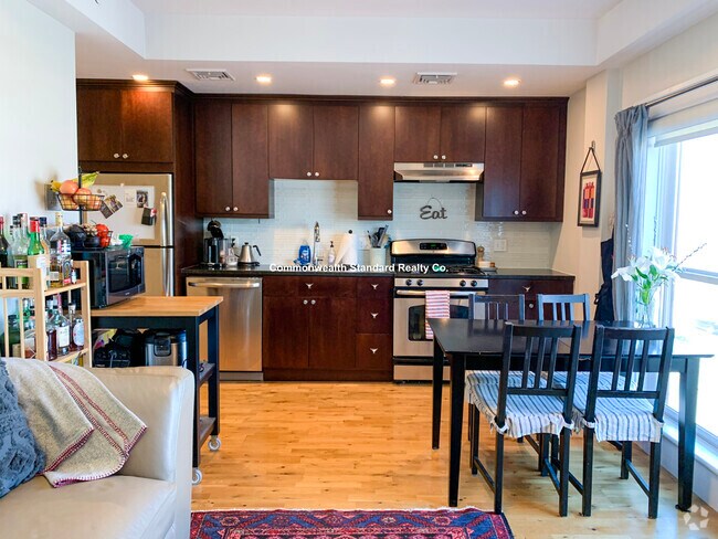 Building Photo - 126 Charles St Unit 7 Rental