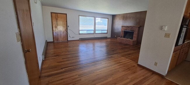 Photo - BEAUTIFUL home in Philomath
