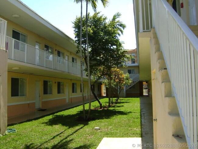 Photo - 2080 NE 167th St Unit 37