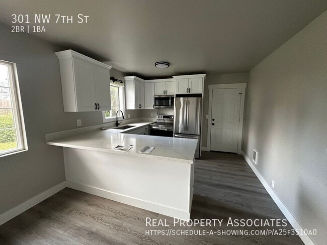 Photo - 301 NW 7th St