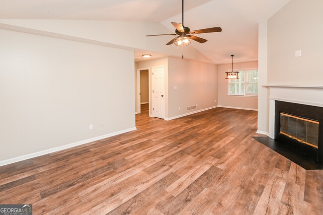 Photo - 377 Wesley Mill Pl