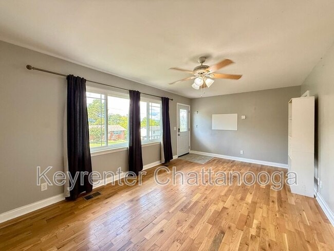 Photo - 7813 Holiday Hills Cir