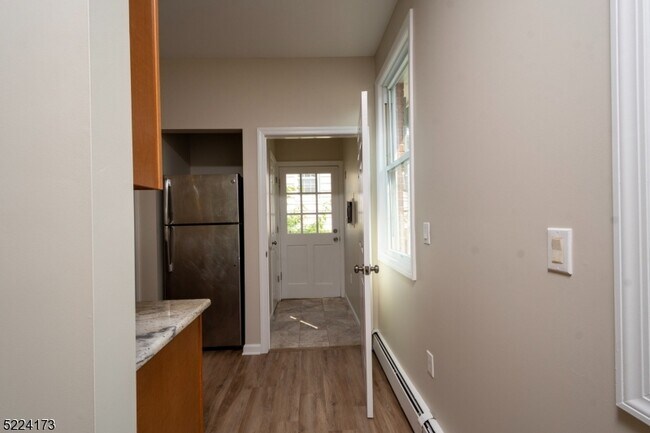 Photo - 214 Woodcliff Ave Unit 1