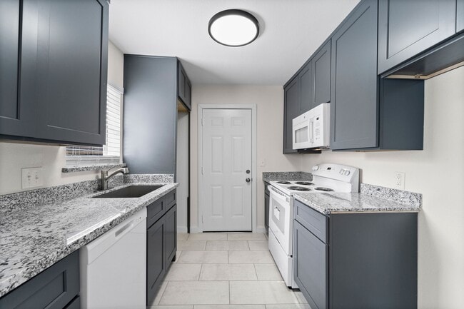 Photo - 1615 McKee St