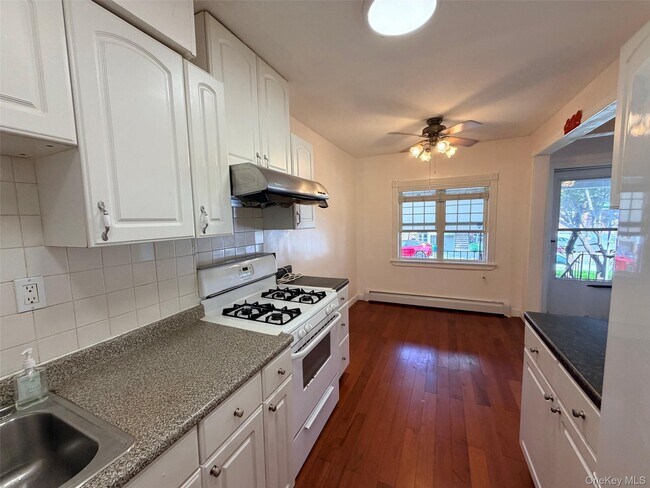 Photo - 57-34 163rd St Unit 2nd Floor