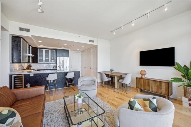 Photo - 2207 Bancroft Ln Unidad 907
