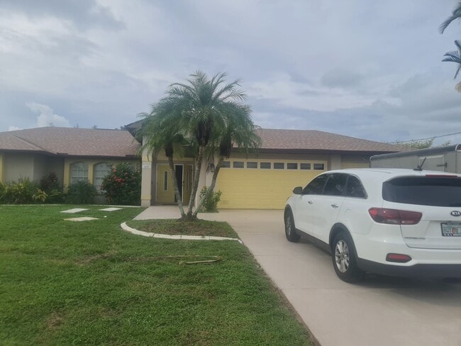 1607 SW 18th St