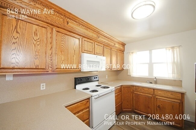 Photo - 848 Wayne Ave