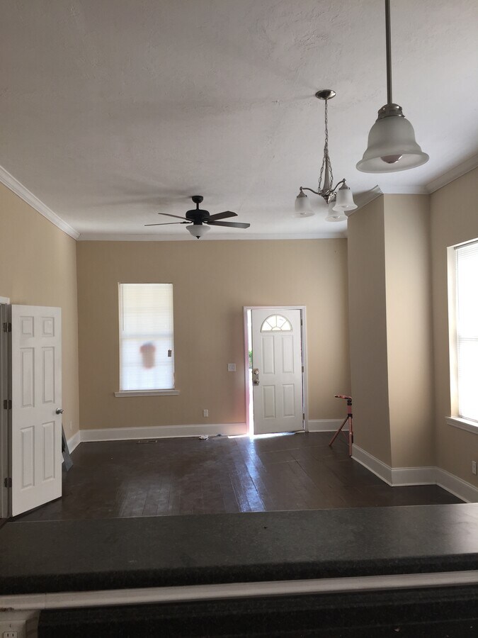 Photo - 540 Walker St Apt A