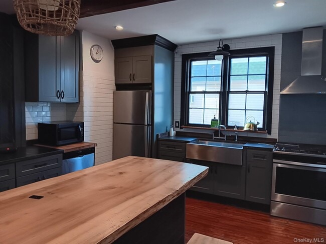 Photo - 418 E Olive St