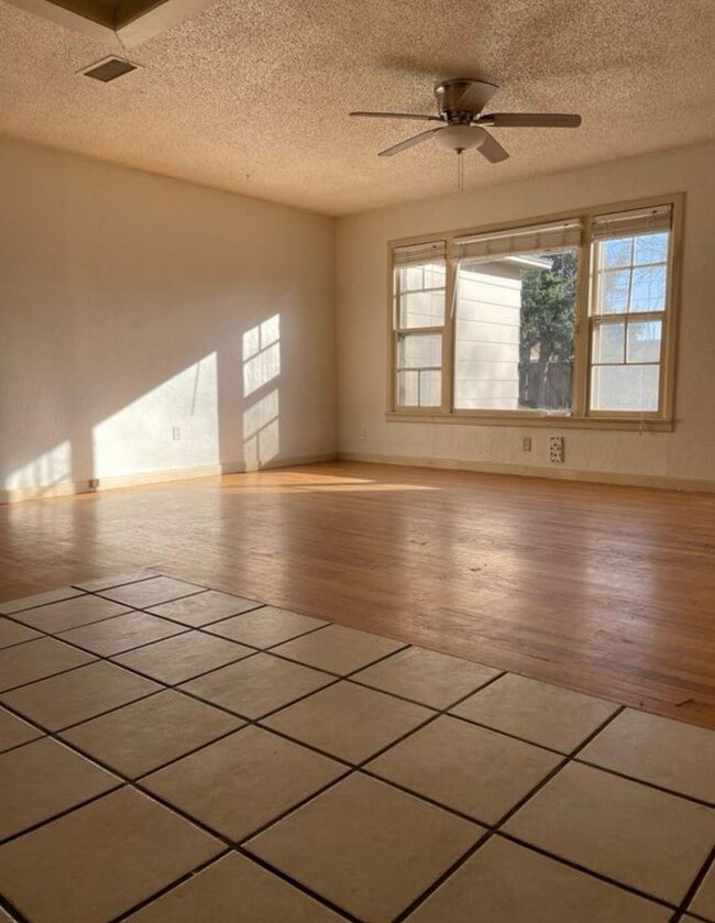 Photo - 3-bedroom, 1-bathroom house