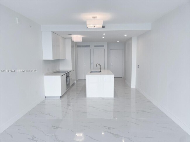 Photo - 700 NE 24th St Unit 4604