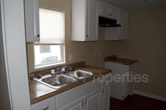 Photo - 521 S Polaris