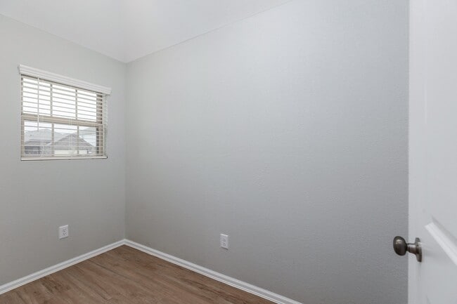 Photo - 6327 Arcadia Sound Ln