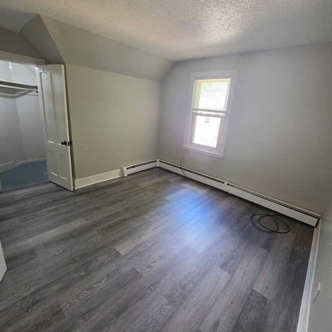 Photo - 200-202 Sargeant St Unit 3rd Floor
