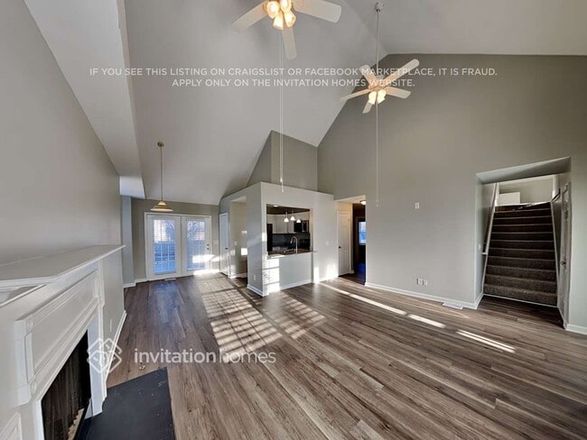 Photo - 612 Creekfront Dr