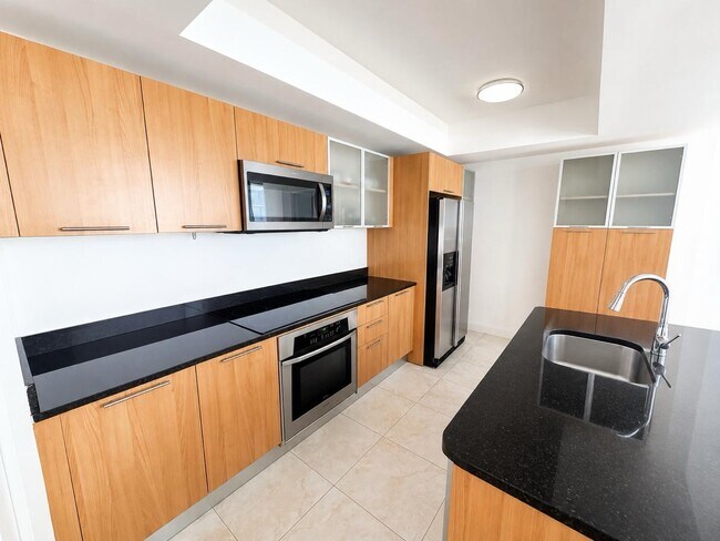 Photo - 480 NE 30th St Unit 1701