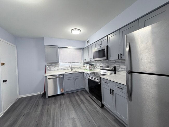 Photo - 9460 Bay Colony Dr