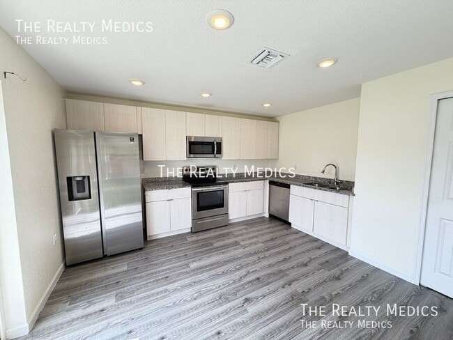 Photo - 15619 SW 23rd Court Rd